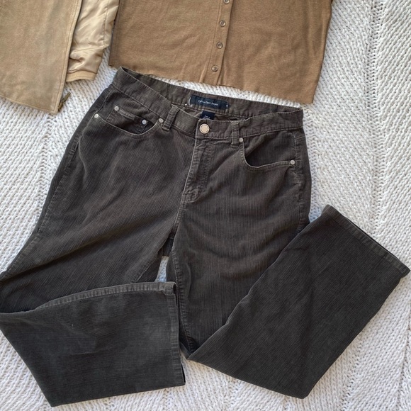 Calvin Klein Pants - 🌟SOLD🌟 Calvin Klein olive cords (10/12)